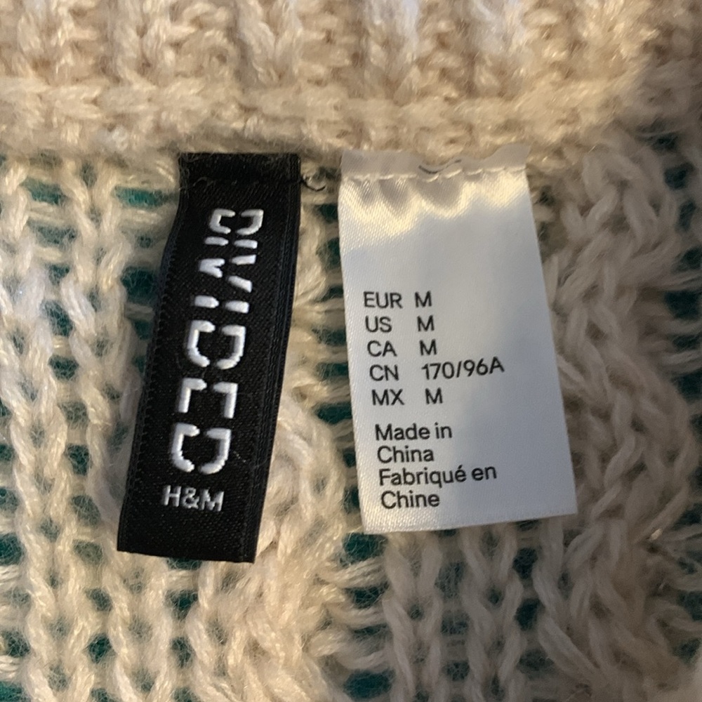 YS Divided Sweater - Picture 2 of 4